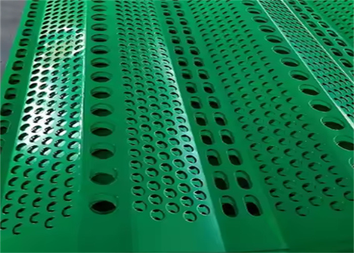 Зеленые оцинкованные порошковые покрытия для ограждения от ветра панели для ограждения от ветра перфорированные панели формы отверстий