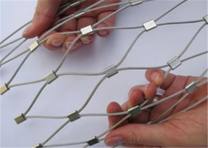 Мягкий тип нержавеющая сталь диаманта ржавчины сетки 7x7 веревочки провода 3.5mm анти-